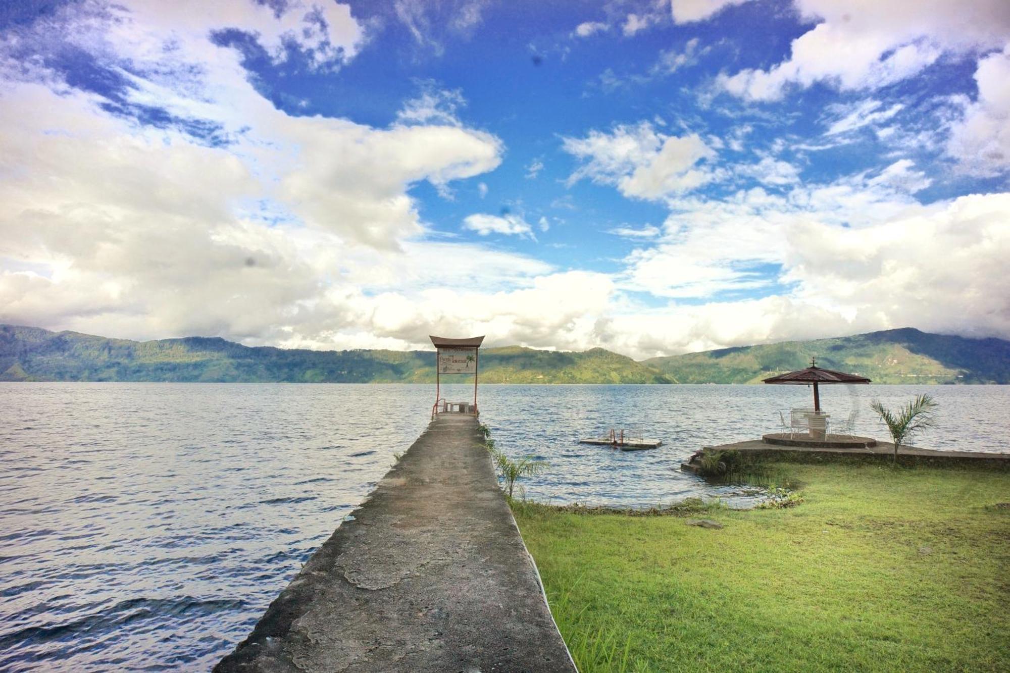 Hotel Pandu Lakeside Tuktuk Buitenkant foto