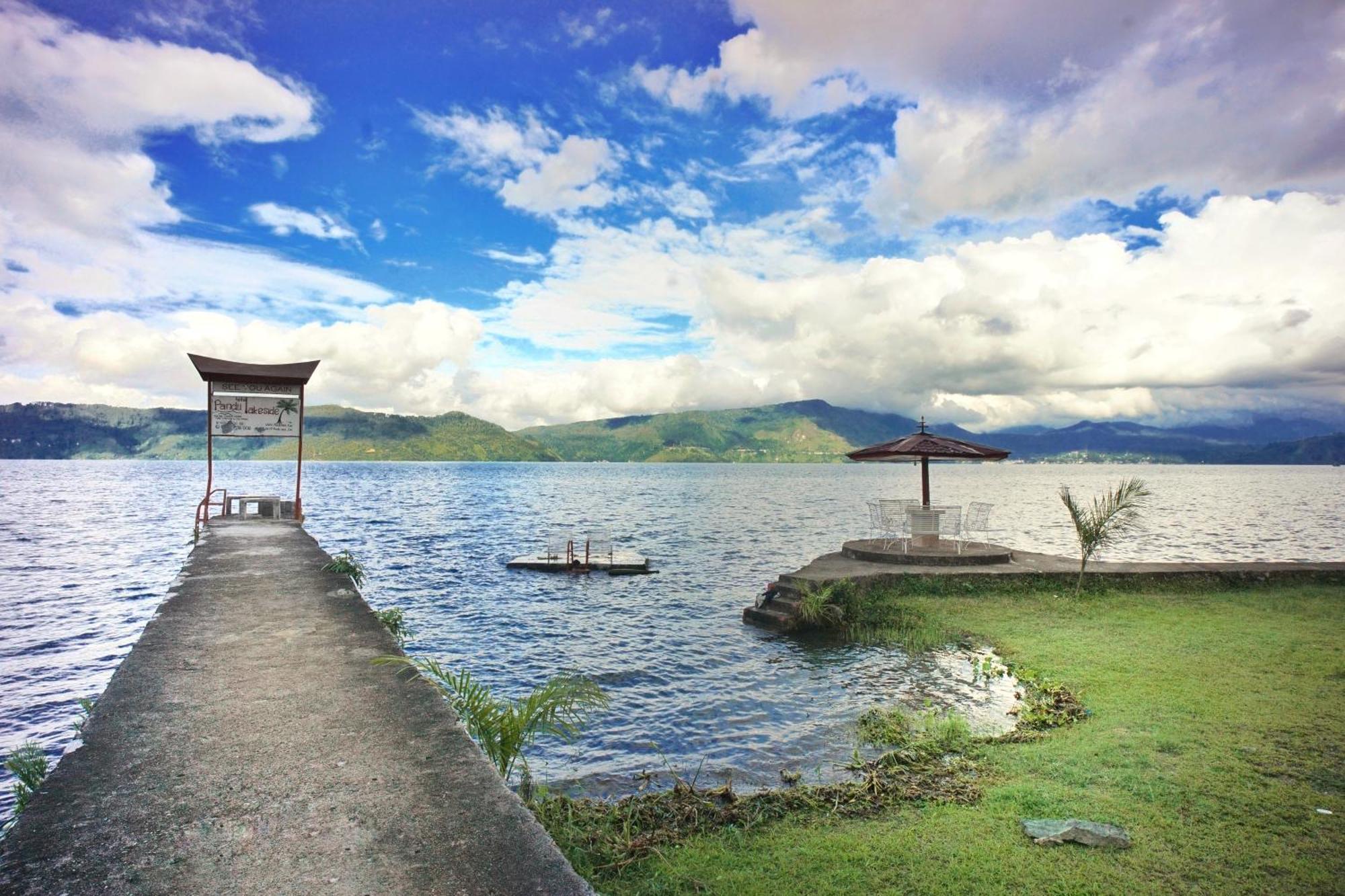 Hotel Pandu Lakeside Tuktuk Buitenkant foto